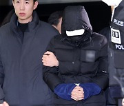 경복궁 1차 미성년자 낙서범들 "누구 지시 받았냐" 질문에 묵묵부답