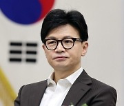 민주, 한동훈 비대위 “윤바타” 때리지만…‘검사정권 심판론’ 내심