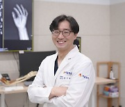 [의학칼럼] 손가락 마디 통증 부르는 ‘방아쇠수지’… 치료법은?