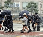 "퇴근길 지하철 타세요"…서울시, 제설 비상근무 1단계