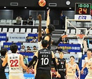 수원 KT, 서울 SK에 85-71로 패배 [포토뉴스]