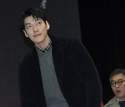 김우빈, 이렇게나 멋져? 신민아가 또 반하겠네~♥ [포토엔HD]