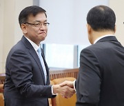 최상목, 공매도 한시금지 "대외 신뢰 위해 필요했다"