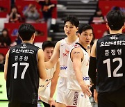 SK, 3위 KT에 85-71로 승리하며 3연승 [포토]