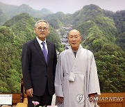 유인촌 문화체육관광부 장관, 천태종 총무원장 예방