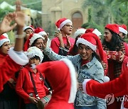 PAKISTAN CHRISTMAS