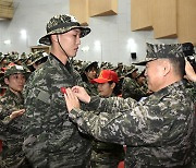 국가대표 선수단, 2박3일 해병대 캠프 마치고 퇴소