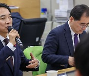 국립서울현충원 재창조 구상안 브리핑 하는 박민식 장관