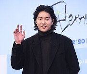 [TD포토] 이재준 '장사 인사드려요'