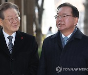 김부겸 "이낙연과 대화해야" 이재명 "단합위해 산이든 물이든 건널것"(종합)