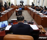 국회 국방위 때아닌 '서울의봄' 공방…야 "쿠테타 불가능한가"