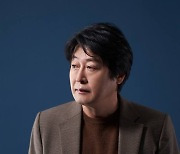 ‘노량’ 김윤석 “성웅 아닌 인간 이순신에 집중했죠” [쿠키인터뷰]