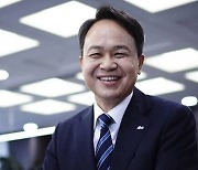 진옥동의 CEO 임기 실험, 장기성과 중심 경영 안착하나 