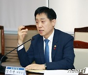 김주현·이복현 "자영업자 2조원 지원, 은행권 가장 큰 규모"