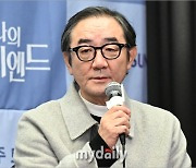 [MD포토] 김홍파 '내가 장나라 아버지야'