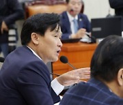 김영진 "한동훈, 정치 부업·알바하다 대표이사 돼…국민 상식 안 맞아"