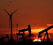 국제유가 나흘 만에 하락, ‘감산 반대’ 앙골라 OPEC 탈퇴 여파