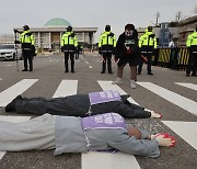 [사설] 이태원특별법, 진상규명 빼고 유족 지원만 하자는 국민의힘