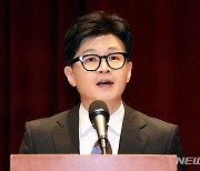 '9회말 등판' 한동훈, 첫 시험대는 '김건희특검법'