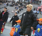 프로축구 충남아산, '베테랑 수비수' 이학민과 재계약