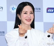 "나쁜 인간들" 엄정화, 또 사칭 피해 발생…불법 광고→매니저 [엑's 이슈]