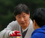 '세시봉' 김세환 "남친 있는 아내 뺏어 결혼, 딸과 불륜으로 오해 받아" ('같이삽시다')