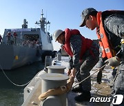 2함대사령부 입항한 천안함