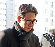 '이선균 협박' 유흥업소 실장 공범 잡혔다…구속영장 신청