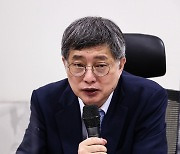 후임 법무장관에 ‘非검찰’ 장영수 교수 검토