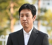 ‘마약 투약 혐의’ 이선균, 오늘(23일) 3차 소환 조사…“성실하게 답변하겠다” [MK★이슈]