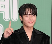 유선호 ‘젖은 머릿결+치명적 미소’