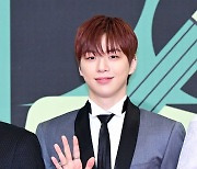 강다니엘, '심쿵 눈맞춤' [사진]