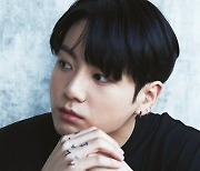 방탄소년단 정국 스포티파이 계정 40억 스트리밍 돌파..역대 K팝 솔로 최초