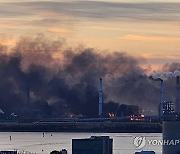 포항제철소 불, 2시간10분만에 진화…공장 일부 한때 가동중단(종합3보)