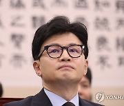 與, '한동훈 비판' 野에 "자기 쟁기도 못챙기며 감놔라 배놔라"