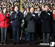 박수치는 이낙연·정세균·나경원·이혜훈