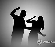 “휴대폰 잠금 왜 안풀어”…여친 강아지 데리고 나간 30대男, 무슨 짓?