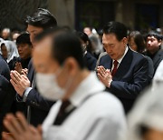 성탄대축일 미사 참석한 윤석열 대통령