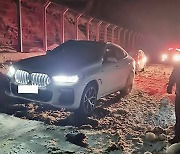 “벤츠·포르쉐 뽐냈는데 이런 X망신이”…차라리 車 버려, 후륜구동 굴욕 [세상만車]