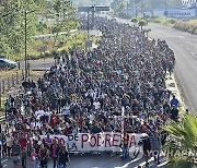 APTOPIX Mexico Migrant Caravan