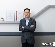 "매출액 4% 연구개발에 투자…'더마 화장품' 20년 외길 걸었죠"