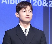 [포토] 동방신기 최강창민, '잘 어울리는 클래식 수트'