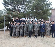 국조실장, 연말 계룡시 군부대 찾아 격려…"강한 군대 최선을"