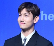 동방신기 최강창민, 창민아 데뷔 20주년 축하한다! [SE★포토]