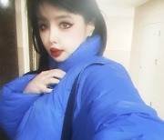 박봄 ‘건강이상설’ 해소하나···짙은 메이크업으로 알린 근황