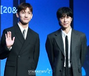 유노윤호 "동방신기 데뷔 20주년, 성인식 맞는 시기..팬들 덕분"