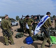 ISRAEL-GAZA-BORDER-ARMY-STAGING AREA