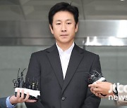 이선균 갑작스러운 사망…김송 "이 사회가 죽음으로 몰고 가"