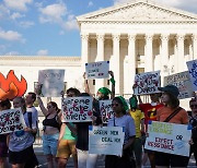 美연방대법원, 낙태 이어 온실가스 규제도 제동... 백악관 “퇴행적 결정”