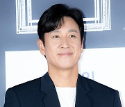 이선균 비보로 영화계 행사 중단 [이슈in]